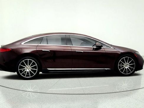Used 2024 Mercedes-Benz EQS 580 4MATIC Sedan w/ Executive Interior Package image 4