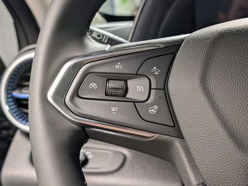 New 2026 Chevrolet Trax LT w/ Driver Confidence Package FWD image 18
