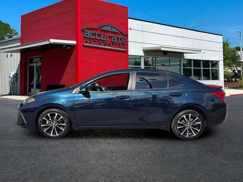 Used 2019 Toyota Corolla XSE FWD image 2
