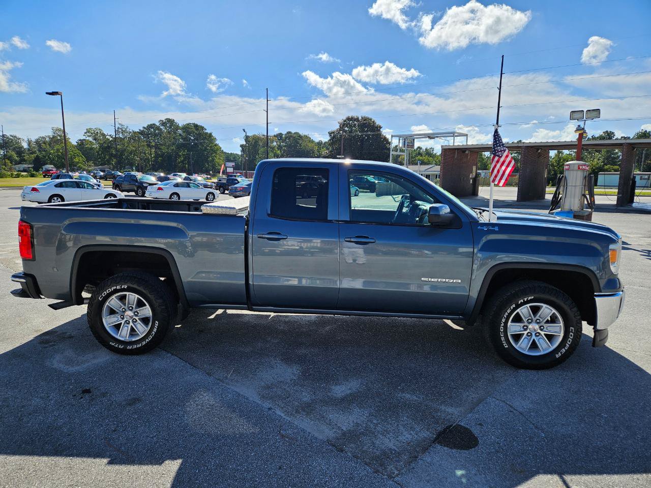 Used 2014 GMC Sierra 1500 SLE w/ SLE Value Package AWD/4WD image 7