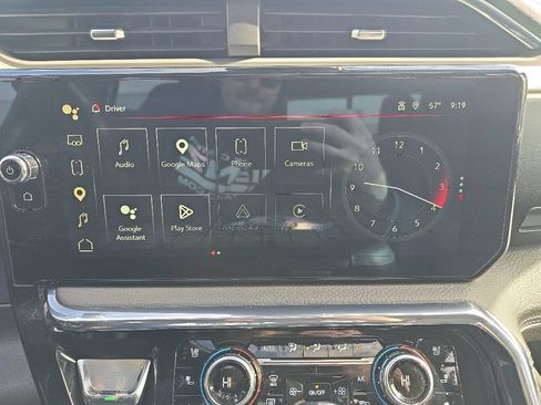 Used 2025 GMC Sierra 2500 Denali w/ Denali Reserve Package AWD/4WD image 25