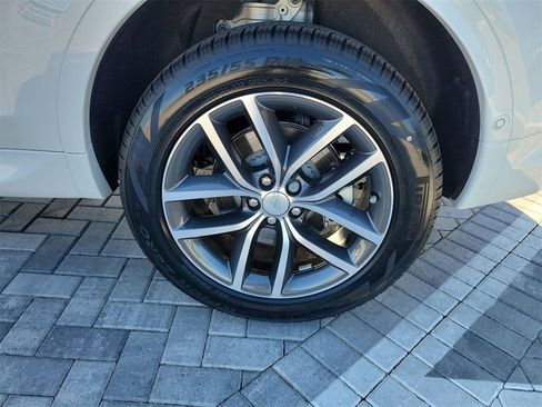 New 2025 Land Rover Discovery Sport S image 14