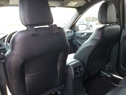 Used 2024 Ford Escape ST-Line w/ Tech Pack #1 AWD/4WD image 26
