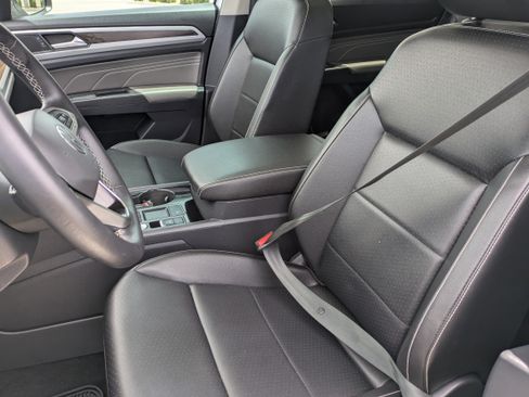 Used 2023 Volkswagen Atlas SE w/ Panoramic Sunroof Package FWD image 27