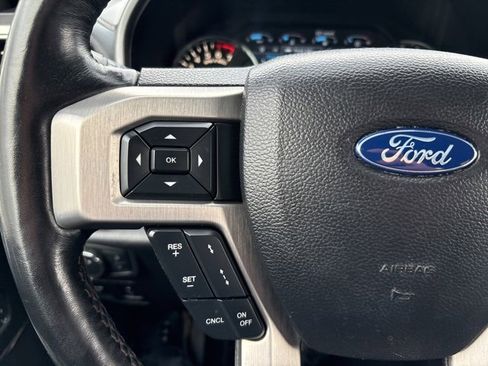 Used 2018 Ford F150 Platinum w/ Equipment Group 701A Luxury image 28