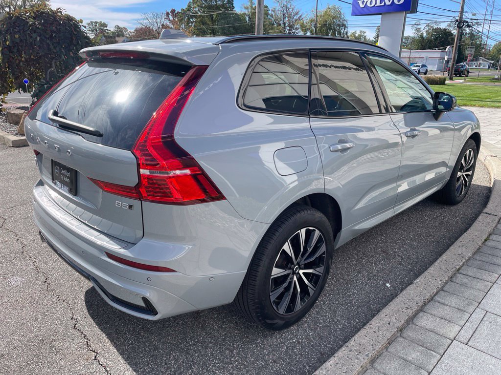 Certified 2024 Volvo XC60 B5 Plus w/ Climate Package AWD/4WD image 5