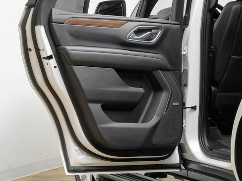 Used 2021 Chevrolet Tahoe High Country w/ Premium Package RWD image 40