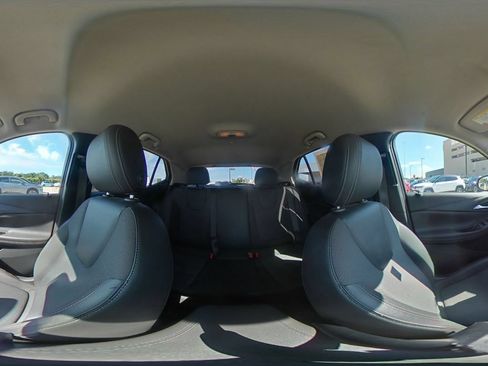 Used 2025 Buick Encore GX Preferred FWD image 40