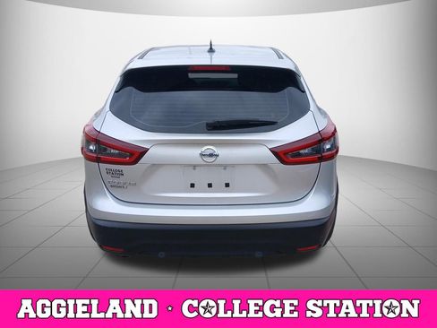 Certified 2022 Nissan Rogue Sport S FWD image 3