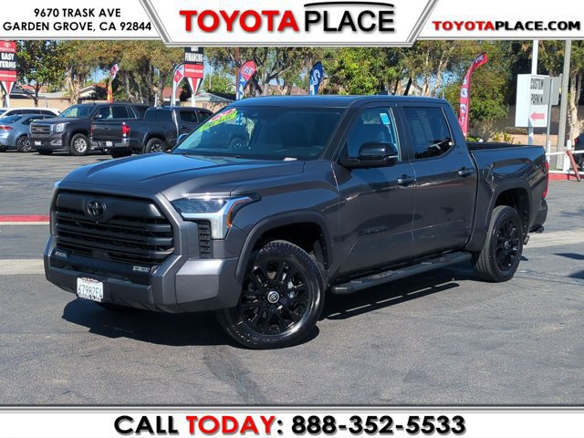 Used 2024 Toyota Tundra Limited AWD/4WD image 1