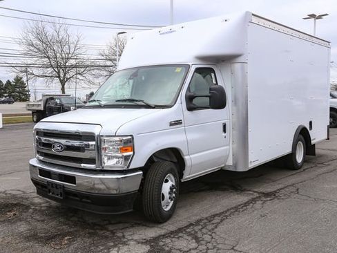 New 2026 Ford E-350 and Econoline 350 Super Duty w/ Power Equipment Group RWD image 5