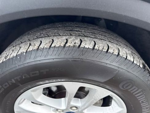 Used 2021 Ford Escape SE w/ Cold Weather Package image 30