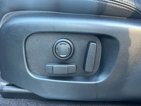 Used 2020 Land Rover Range Rover Sport HSE image 14