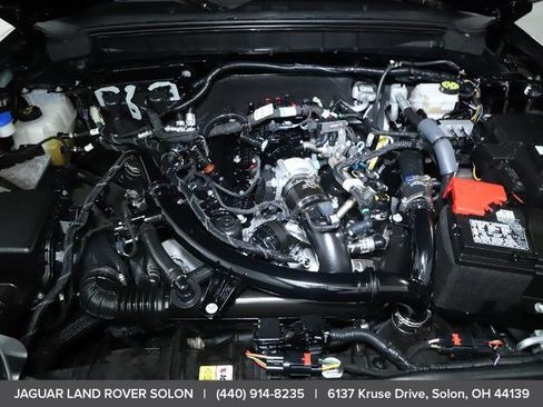 Used 2025 Ford Bronco Badlands AWD/4WD image 39