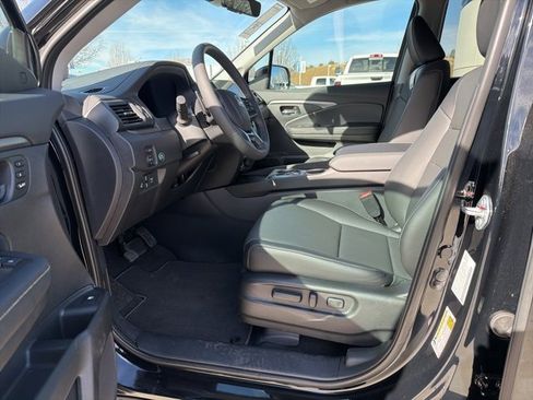 New 2025 Honda Ridgeline RTL image 25