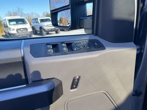 Used 2020 Ford F250 XLT w/ XLT Premium Package image 13