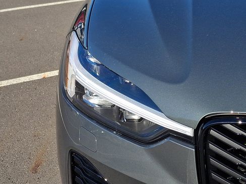 New 2026 Volvo XC60 B5 Ultra w/ Protection Package Premier image 6