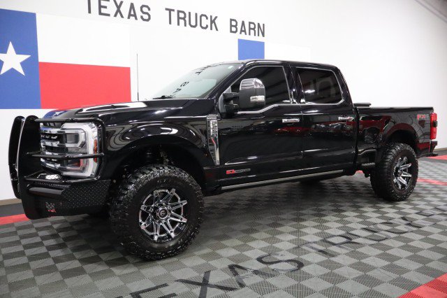 Used 2024 Ford F250 Platinum AWD/4WD image 2