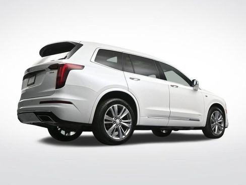 Certified 2024 Cadillac XT6 Premium Luxury AWD/4WD image 29
