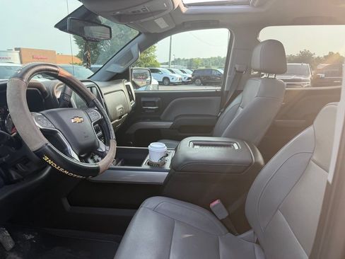 Used 2019 Chevrolet Silverado 2500 LTZ w/ Duramax Plus Package AWD/4WD image 8