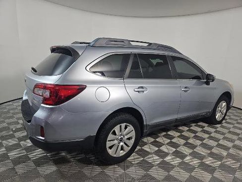 Used 2015 Subaru Outback 2.5i Premium AWD/4WD image 2