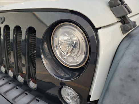 Used 2017 Jeep Wrangler Unlimited Sport image 4