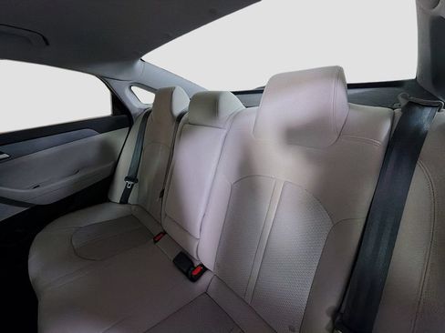Used 2018 Hyundai Sonata SE FWD image 18