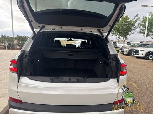 Used 2022 BMW X5 sDrive40i w/ Premium Package RWD image 39