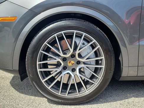 Used 2020 Porsche Cayenne Turbo AWD/4WD image 6