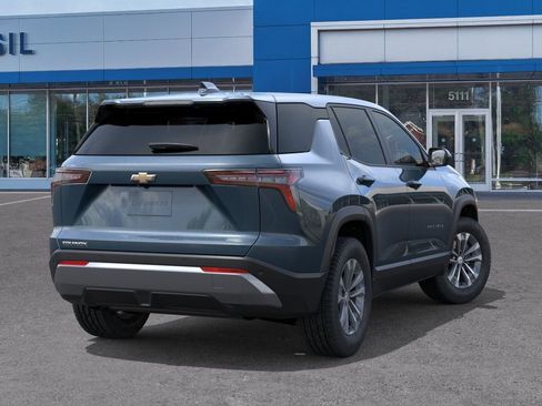 New 2026 Chevrolet Equinox LT w/ LPO, Floor Liner Package FWD image 4