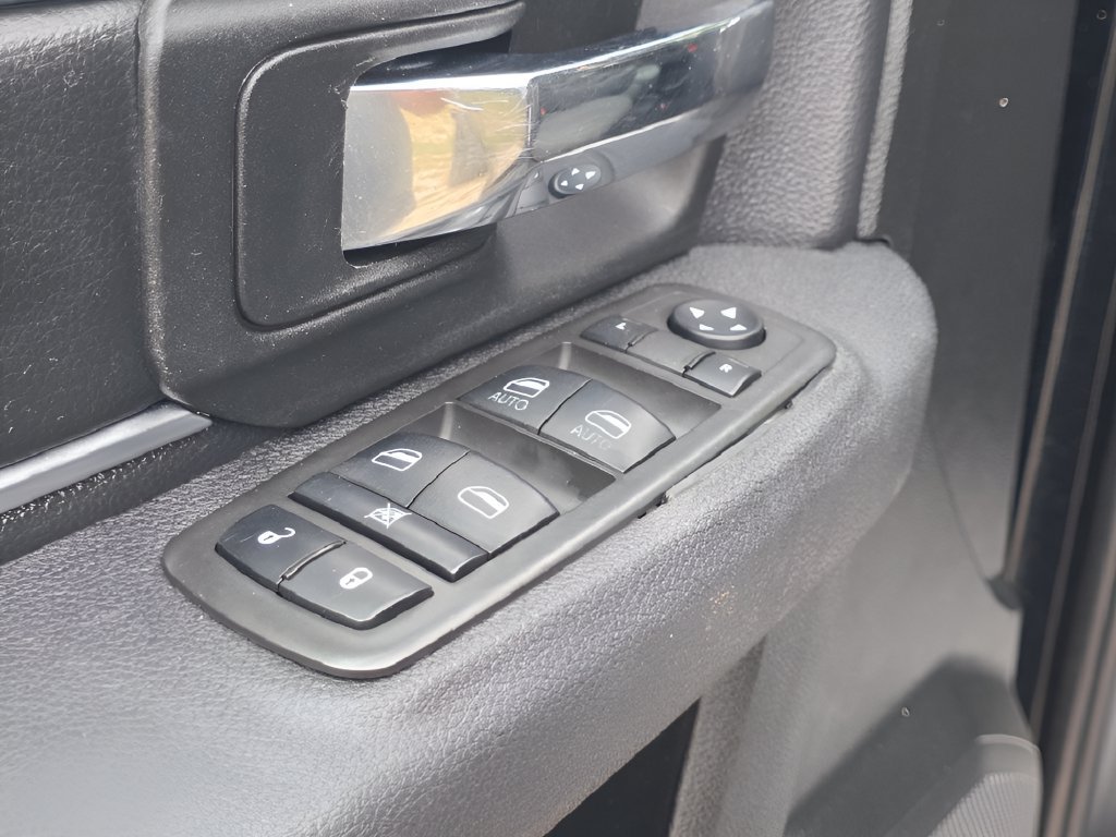 Used 2021 RAM 1500 Warlock AWD/4WD image 14
