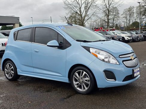 Used 2015 Chevrolet Spark LT image 26