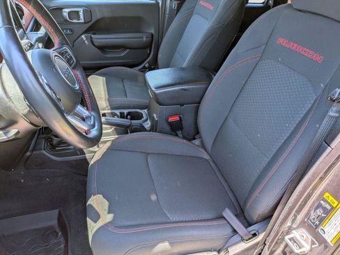 Used 2021 Jeep Wrangler Unlimited Rubicon w/ Cold Weather Group AWD/4WD image 27