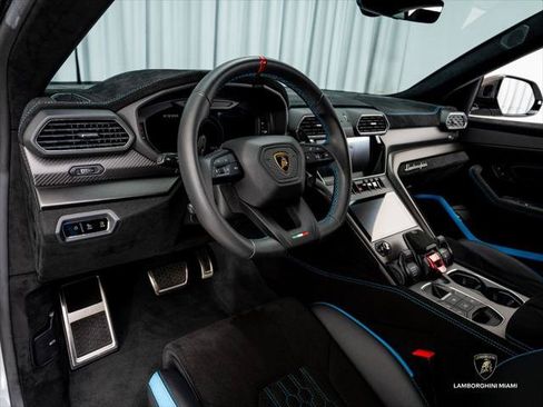 Used 2024 Lamborghini Urus Performante AWD/4WD image 33