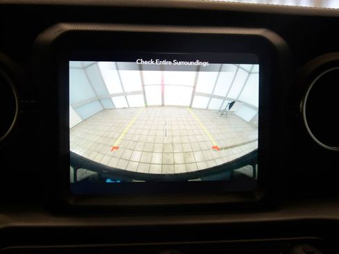 Used 2022 Jeep Wrangler Unlimited Sahara w/ Cold Weather Group image 20