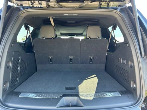 Used 2025 Chevrolet Suburban RST w/ Comfort Package AWD/4WD image 28