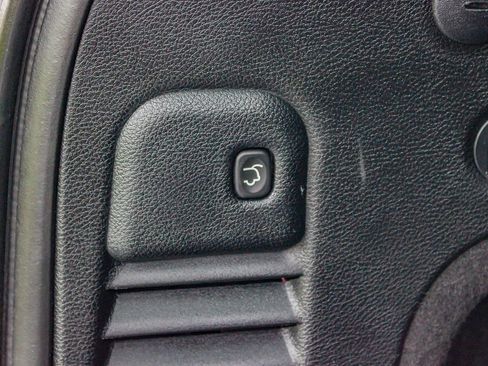 Used 2019 Jeep Grand Cherokee Limited w/ Luxury Group II image 36