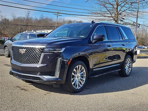 Used 2022 Cadillac Escalade Premium Luxury image 4