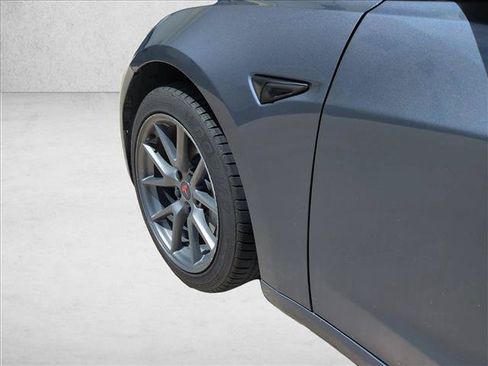 Used 2022 Tesla Model 3 Standard Range RWD image 10