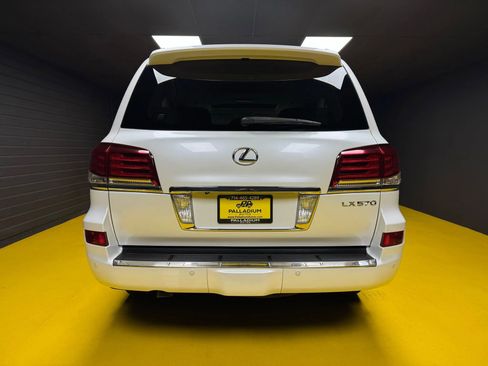 Used 2013 Lexus LX 570 4WD image 5