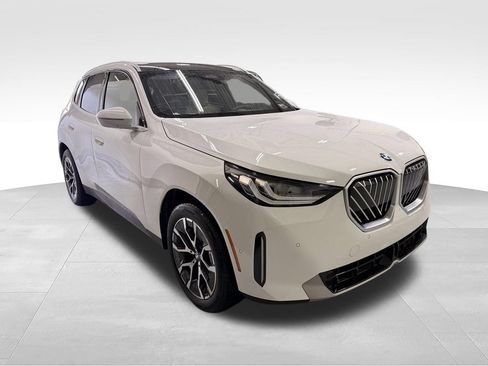 Used 2025 BMW X3 xDrive30i w/ Convenience Package AWD/4WD image 7
