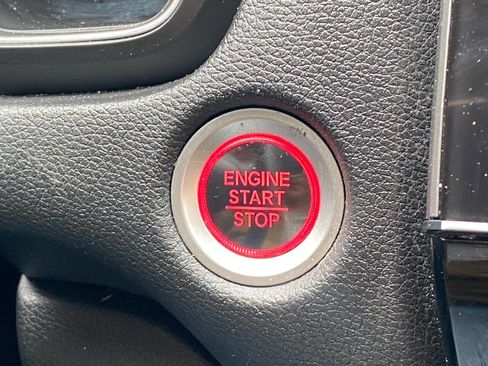 Used 2017 Honda CR-V EX image 18