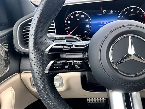 Certified 2025 Mercedes-Benz GLS 450 4MATIC image 24