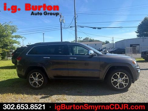Used 2019 Jeep Grand Cherokee Overland AWD/4WD image 4