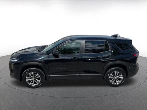 Used 2025 Chevrolet Equinox LT FWD image 9