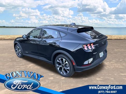 Used 2025 Ford Mustang Mach-E Select w/ Interior Protection Package image 10