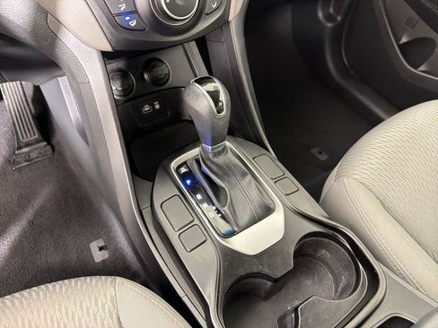 Used 2018 Hyundai Santa Fe Sport FWD image 18