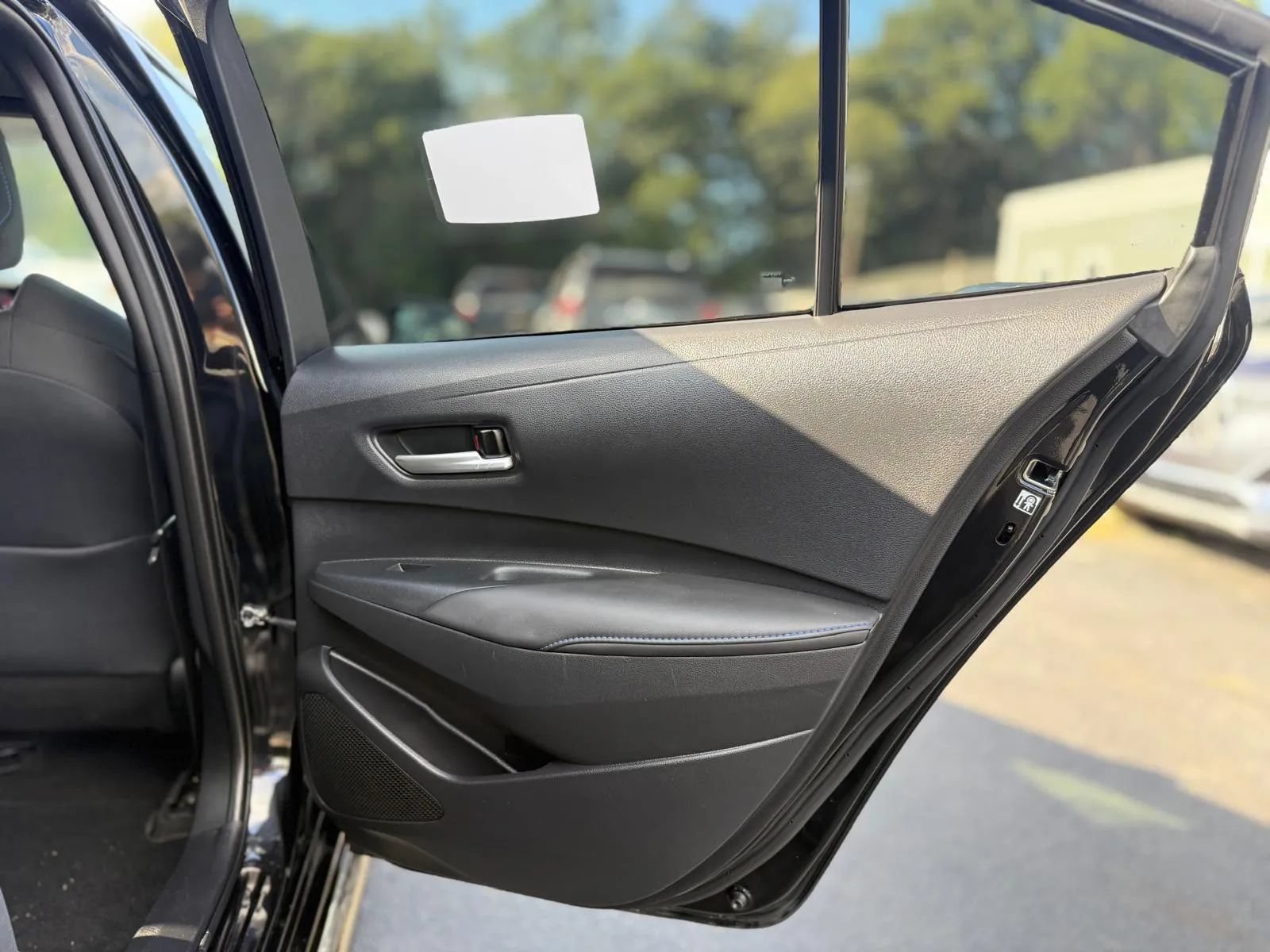 Used 2020 Toyota Corolla SE FWD image 25