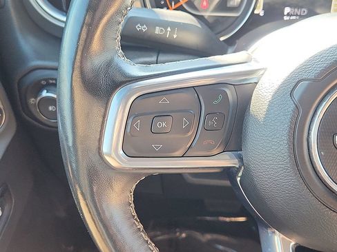 Used 2022 Jeep Wrangler Unlimited Sahara w/ Cold Weather Group AWD/4WD image 22