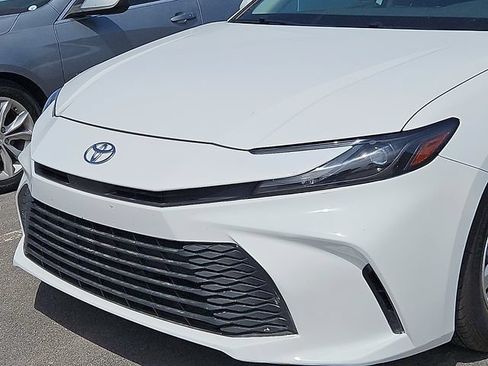 Used 2025 Toyota Camry LE FWD image 2